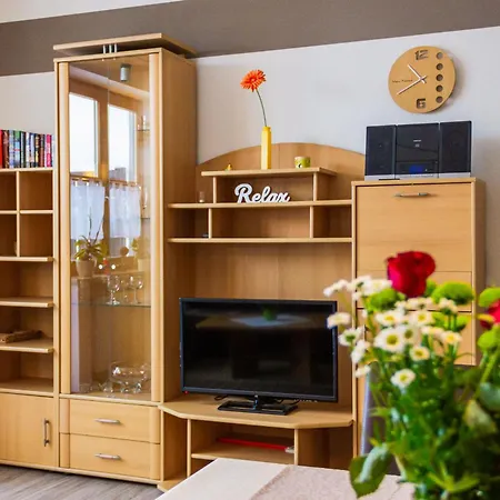 Apartment Relax - Ferienwohnungen&hallenbad&relaxgarten *